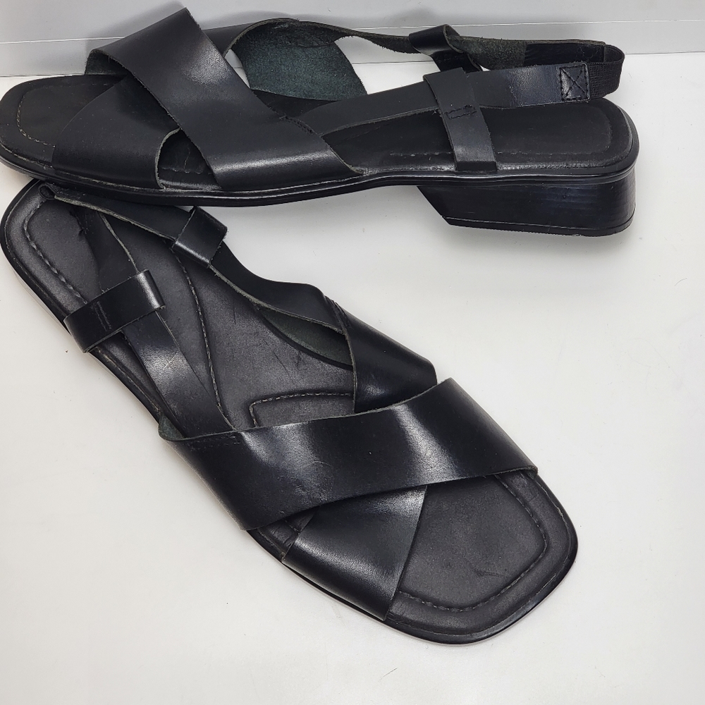 Sleek Black Women's Sandals - Picture 2 of 5